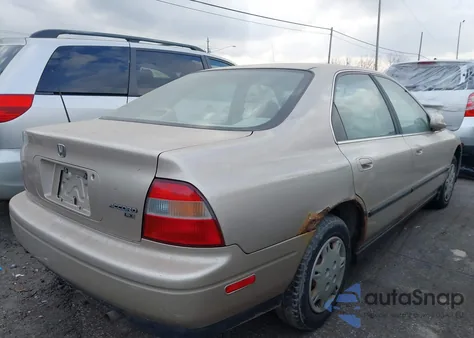 1995 Honda Accord Lx/Ex z USA, uszkodzony, nr VIN 1HGCD5636SA000468
